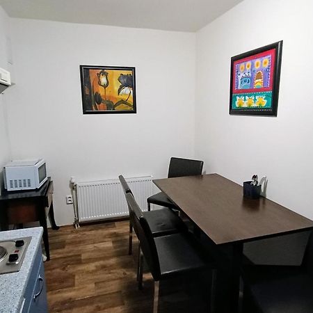 Apartments Gato Karlovy Vary Dalovice Ngoại thất bức ảnh