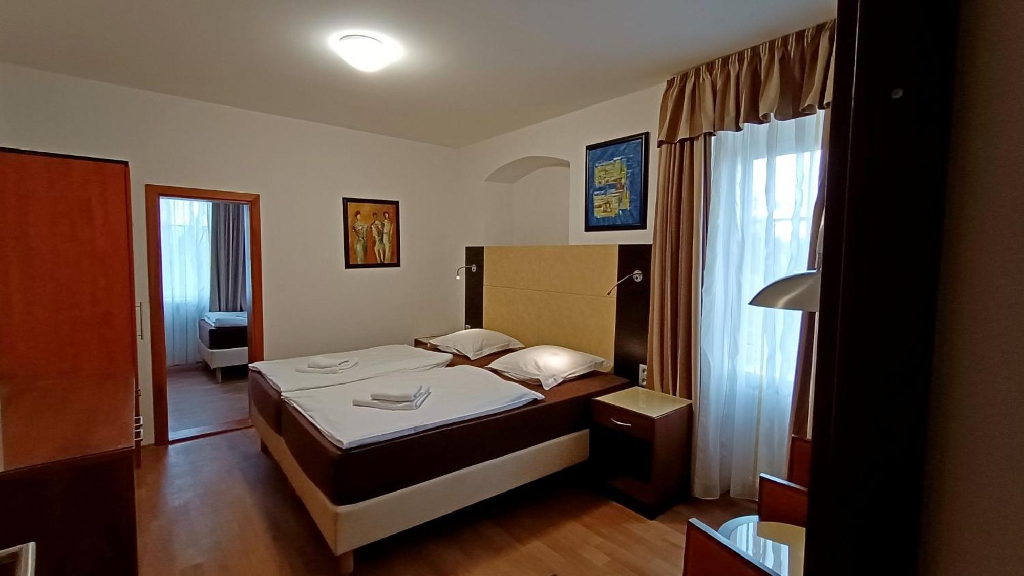 Apartments Gato Karlovy Vary Dalovice Ngoại thất bức ảnh