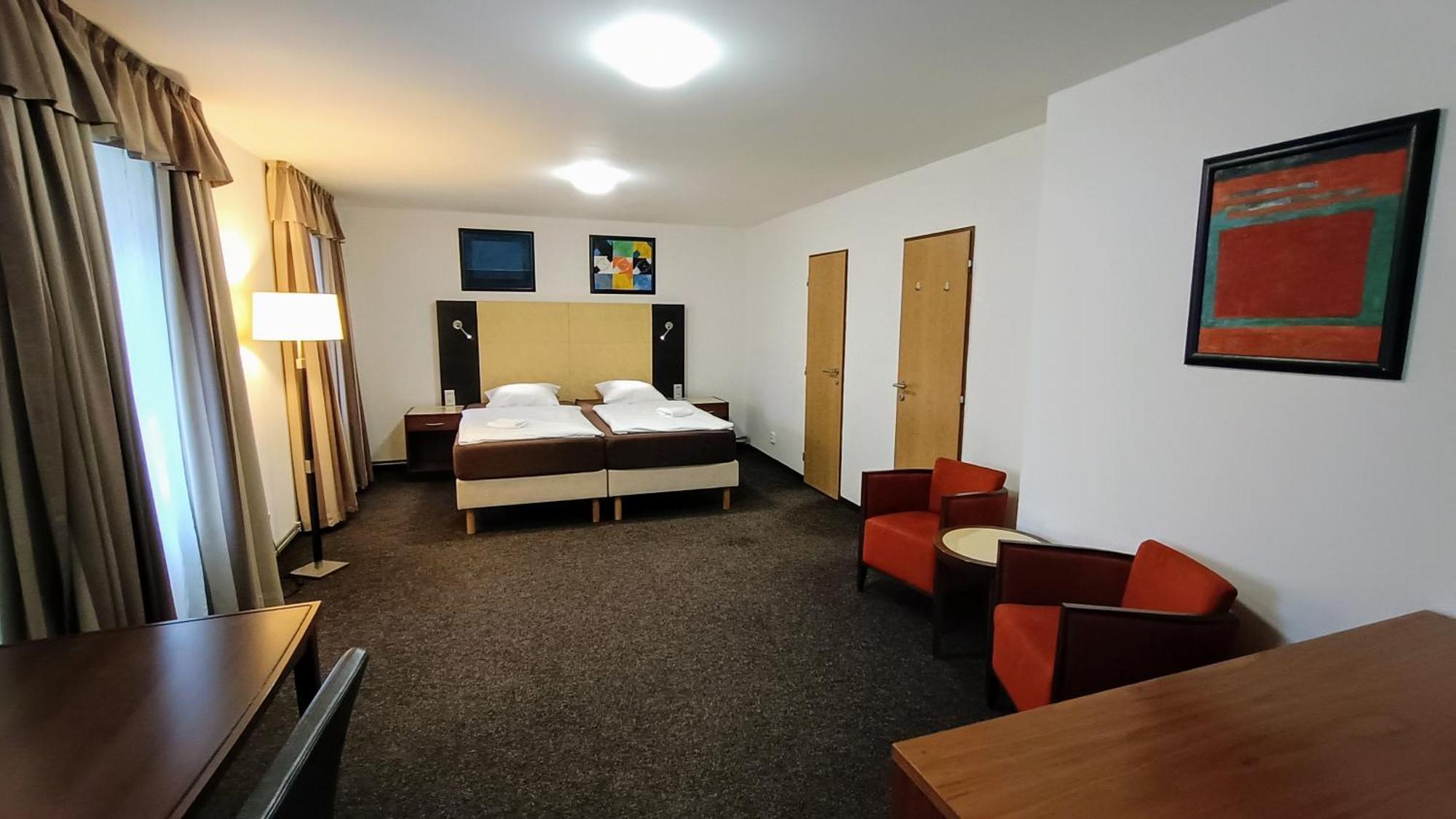 Apartments Gato Karlovy Vary Dalovice Ngoại thất bức ảnh