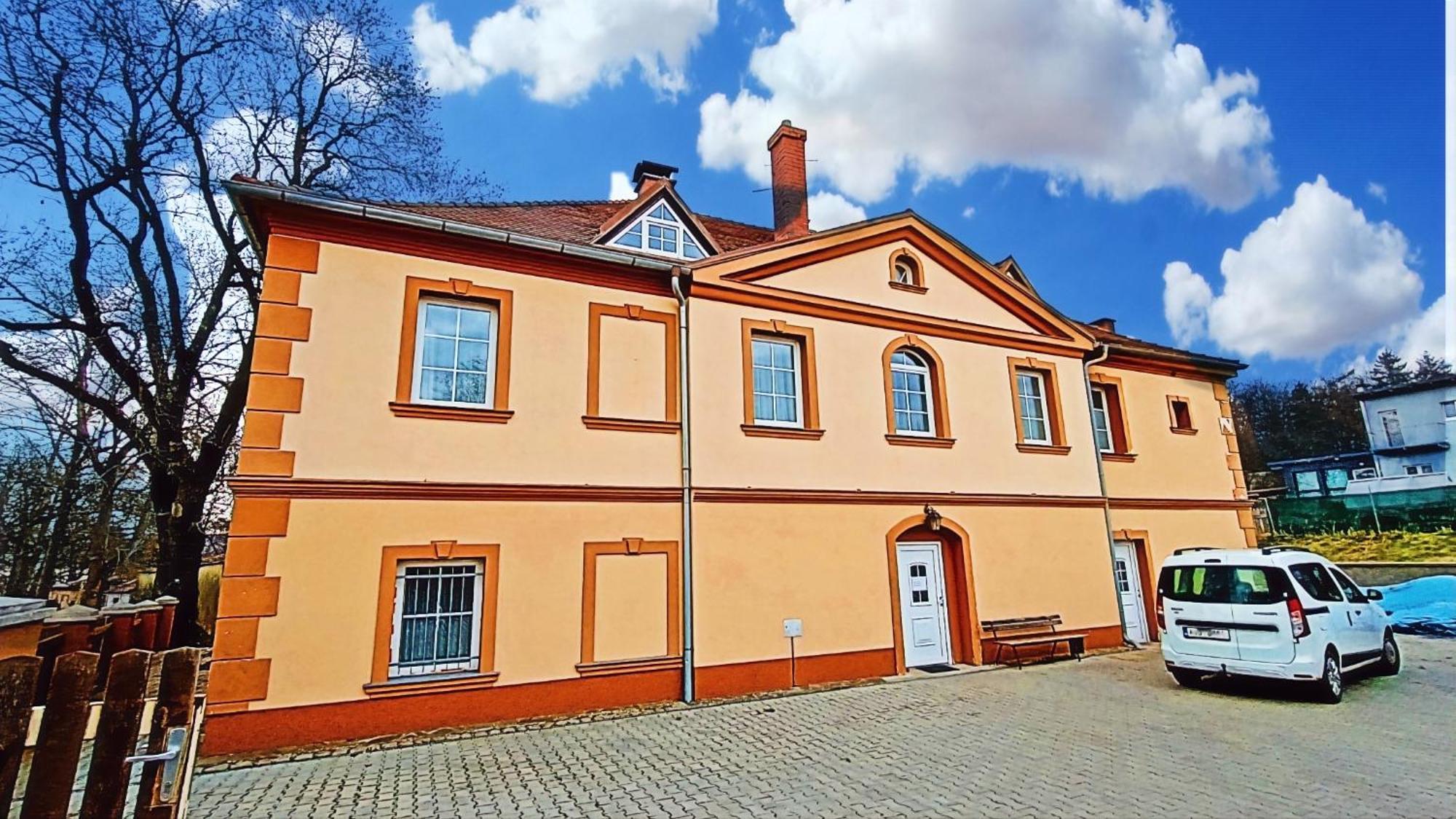 Apartments Gato Karlovy Vary Dalovice Ngoại thất bức ảnh